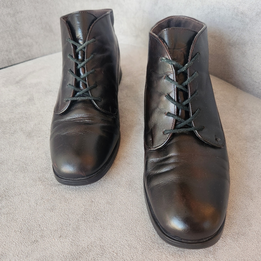 Munro ankle boots 7 black leather comfort classic dressy androgynous Made USA
